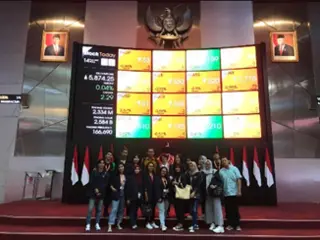 Dokumentasi kunjungan ke bursa efek indonesia 02